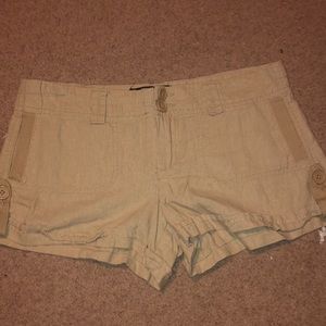khaki shorts